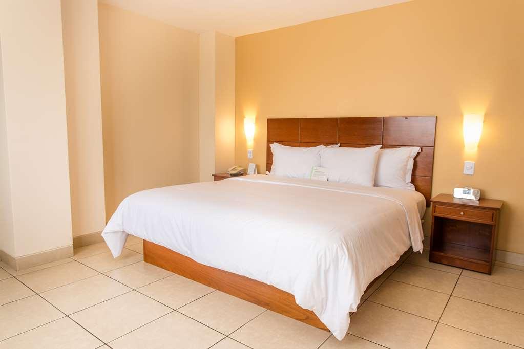 ホテル ウィンダム コスタ デル ソル プカルパ 部屋 写真 A bedroom at the hotel