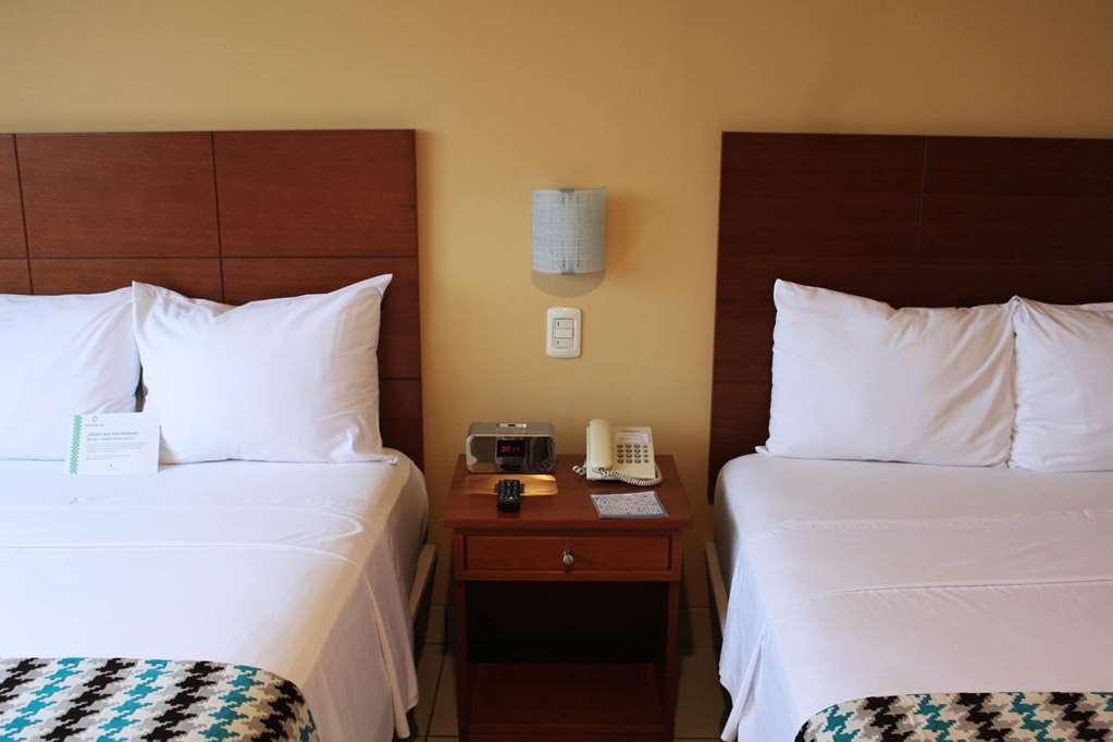 ホテル ウィンダム コスタ デル ソル プカルパ 部屋 写真 A room at the hotel